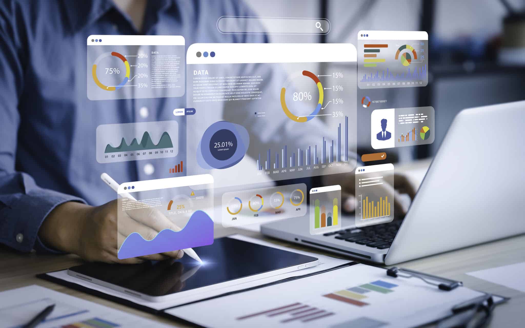 Un professionnel utilise des outils d'IA pour le traitement de données complexes